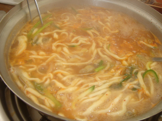전통궁중칼국수 이미지